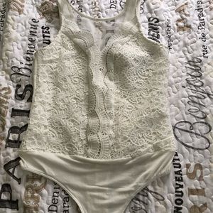 Lace body suit nwt